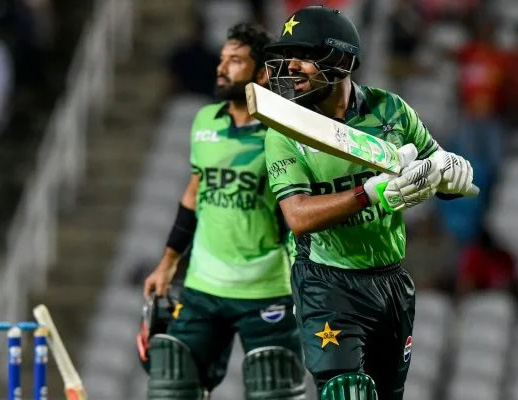 Rizwan, Babar drop from Category A as PCB unveils central contracts
