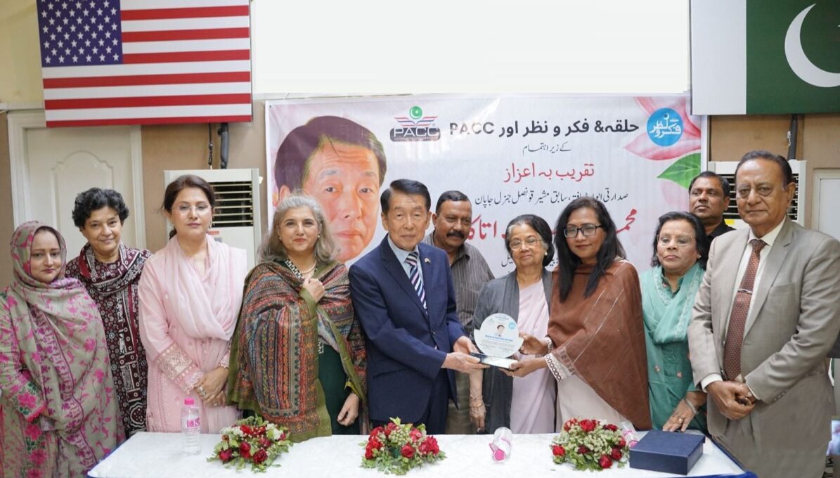 Azmat Ataka Honored at Prestigious Ceremony in Karachi