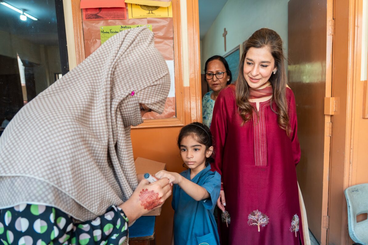 pakistan polio child