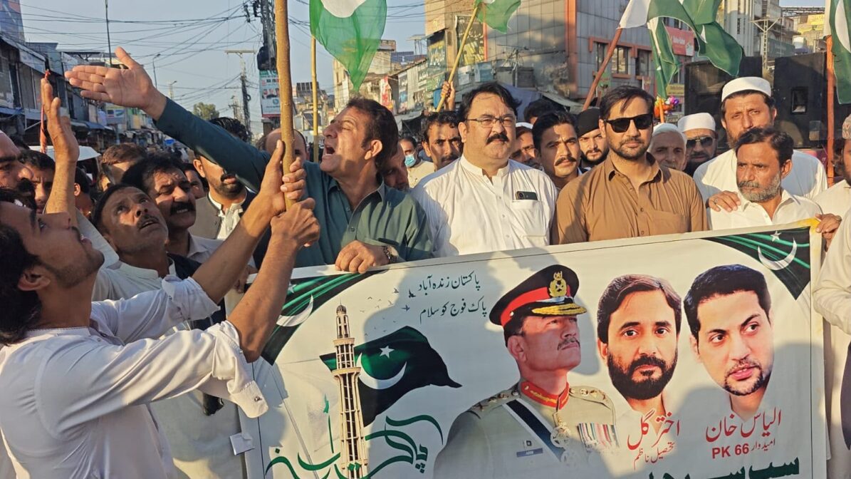 Rally held in Charsadda to express solidarity with armed forces