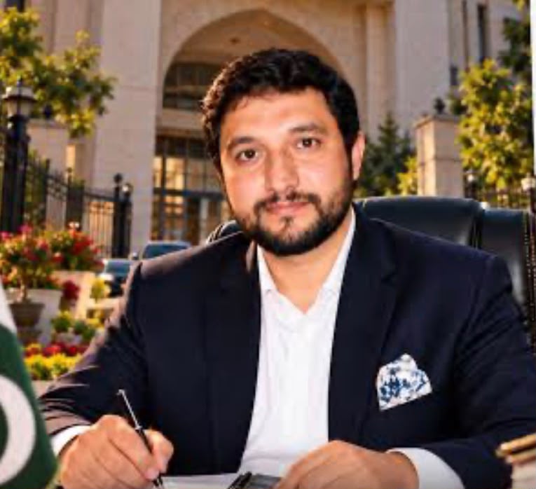 Khalid Mahmood appointed New Peshawar Commissioner